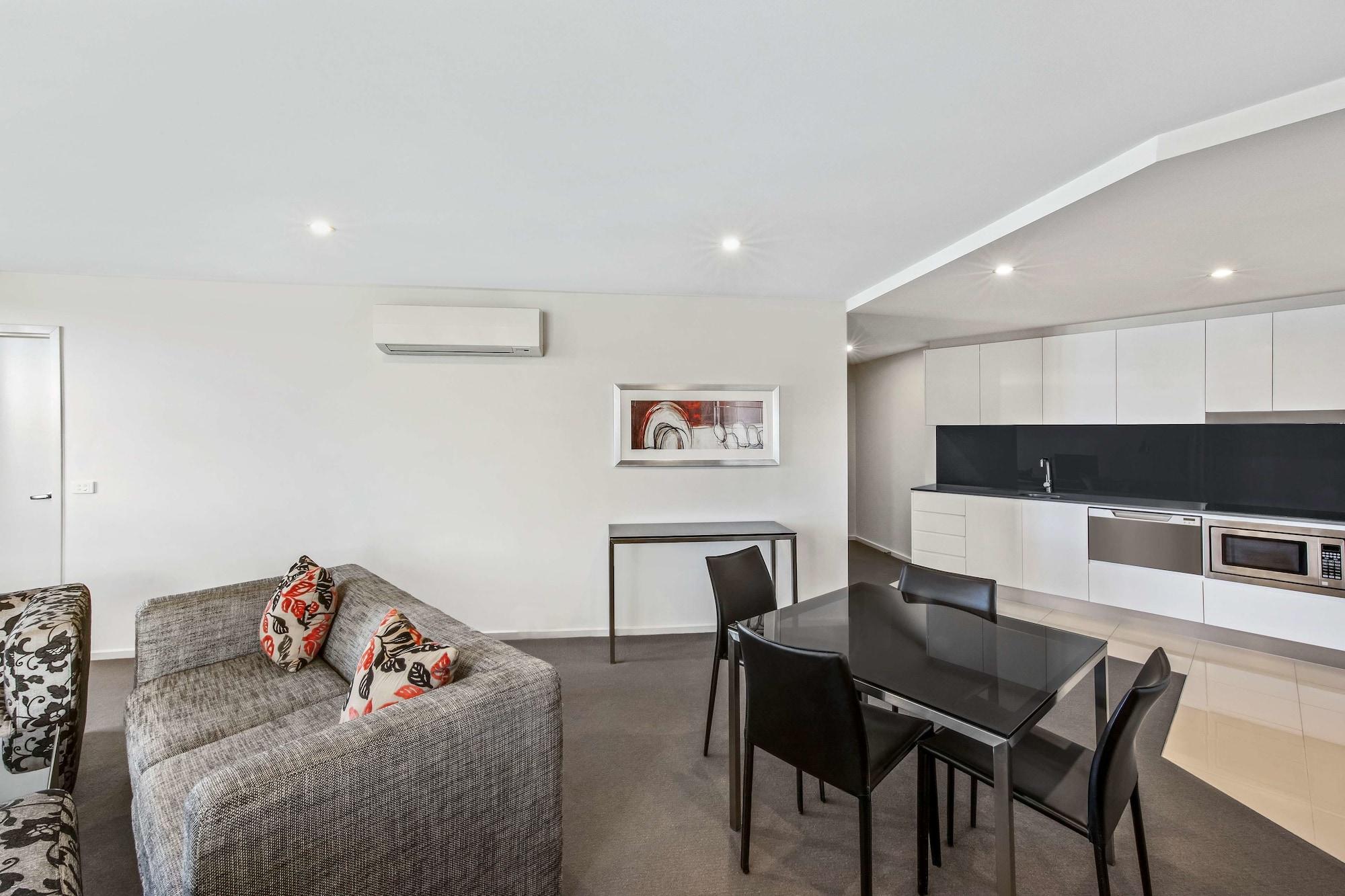 Adina Serviced Apartments Canberra Dickson Exterior foto