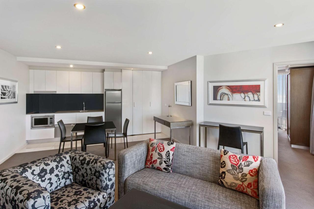 Adina Serviced Apartments Canberra Dickson Exterior foto